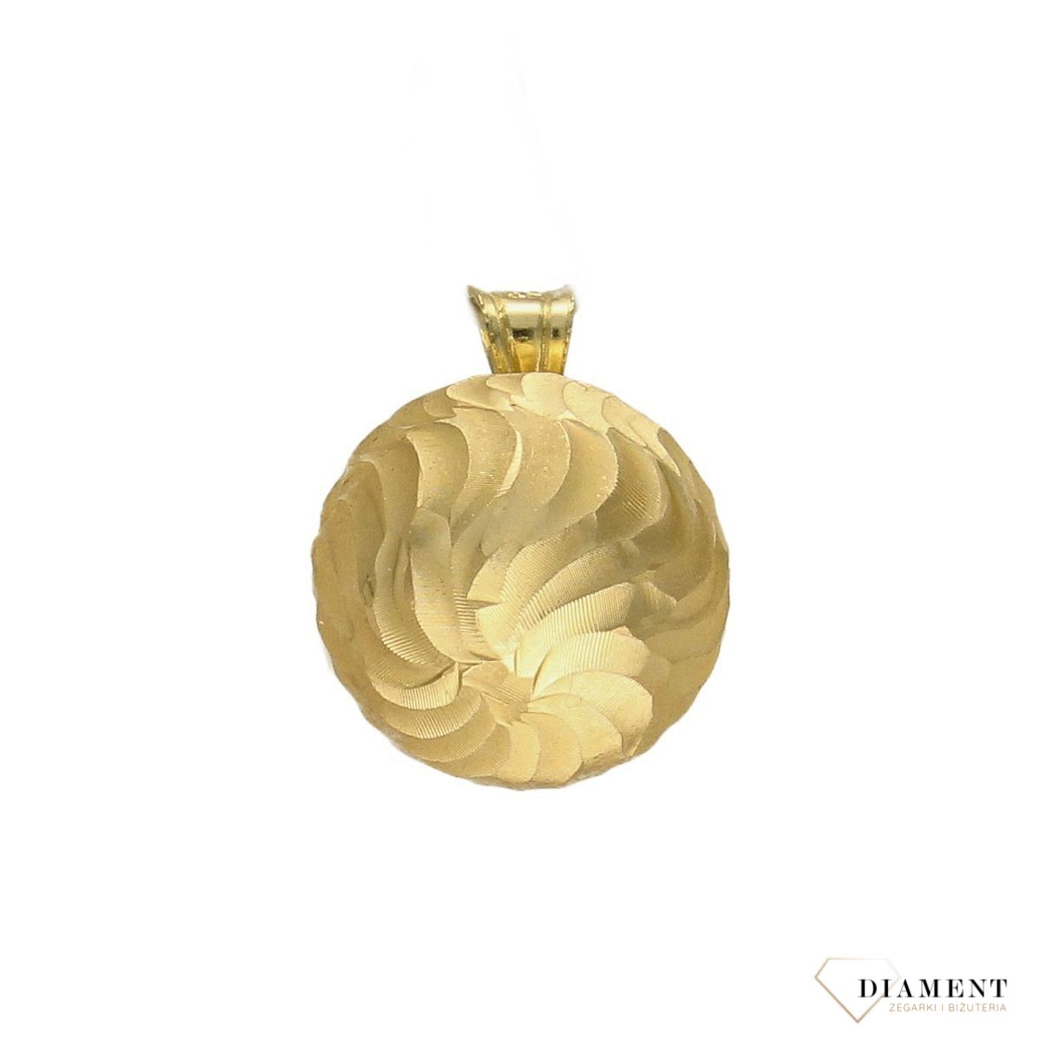 Złota zawieszka 333 grawerowana kulka ZA 1800.jpg